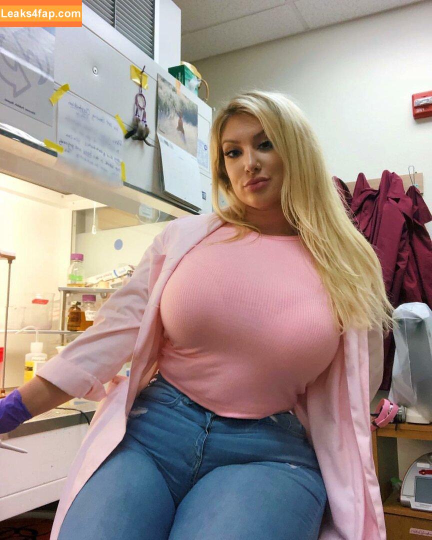 Taya Christian / Thedoctorbae leaked photo photo #0070