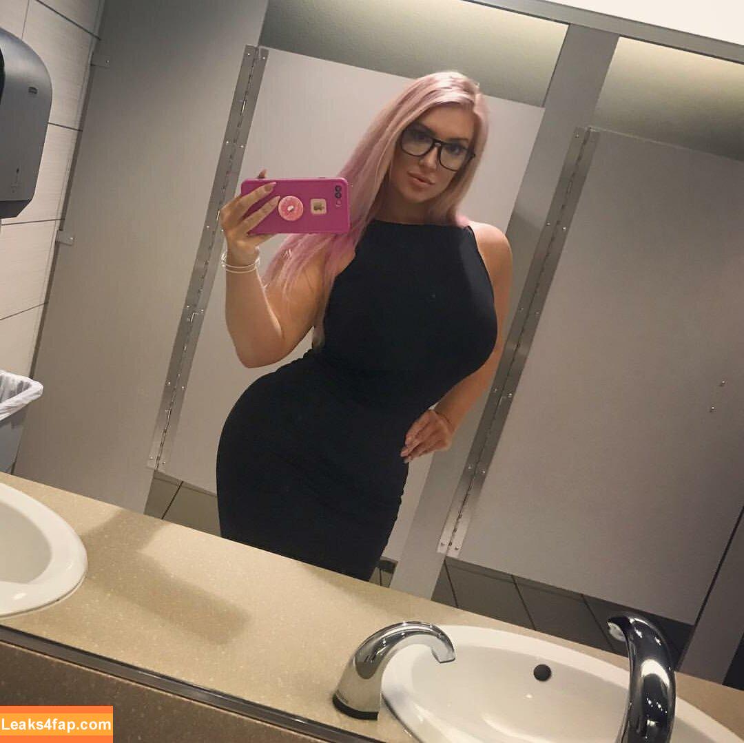 Taya Christian / Thedoctorbae leaked photo photo #0154