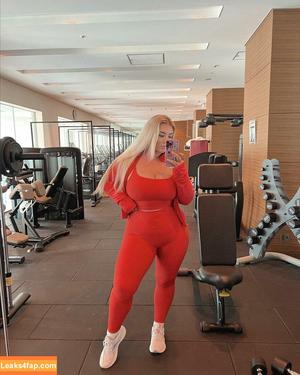 Taya Christian photo #0009