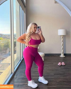 Taya Christian photo #0010