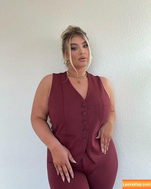 Taya Christian photo #0012