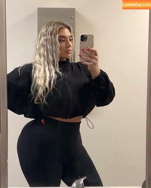 Taya Christian photo #0020