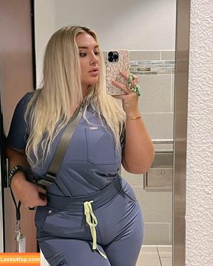 Taya Christian photo #0022