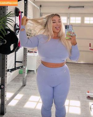 Taya Christian photo #0041