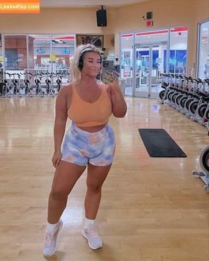 Taya Christian photo #0047