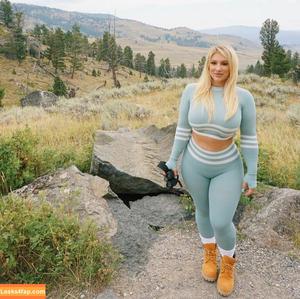 Taya Christian photo #0077