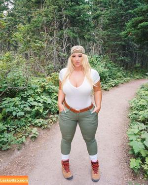 Taya Christian photo #0080