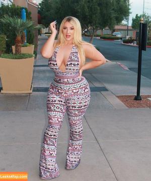 Taya Christian photo #0090