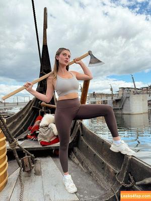 Taya Miller photo #0341