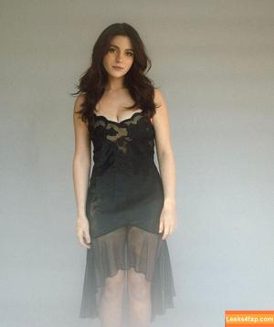 Taya Miller photo #0381