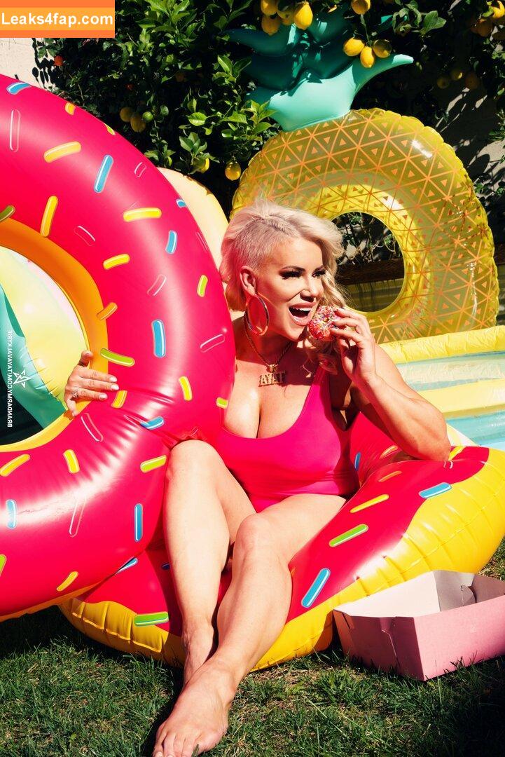 Taya Valkyrie / Brand Army / thetayavalkyrie слитое фото фото #0026