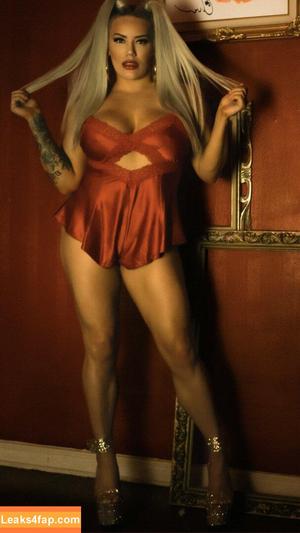 Taya Valkyrie фото #0002