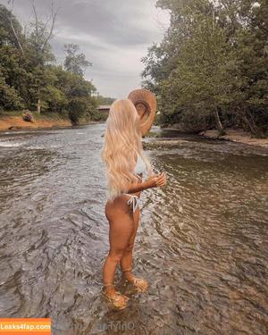 tayahawkins photo #0006