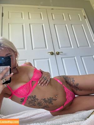 tayahawkins photo #0016