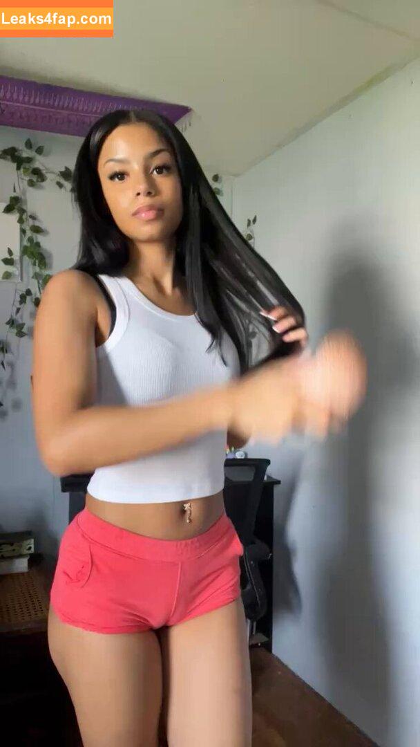 Tayasialynn /  leaked photo photo #0002