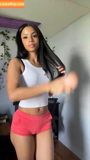 Tayasialynn photo #0002