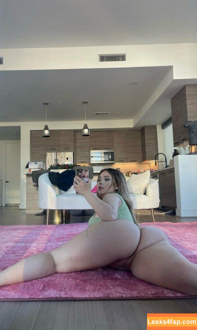 Tayler Hill /  leaked photo photo #0003