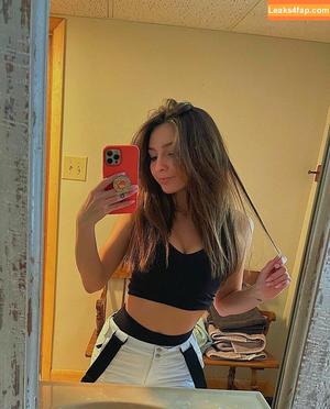 Taylor Alesia photo #0003