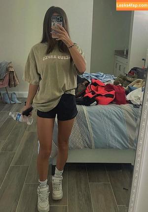 Taylor Alesia photo #0042