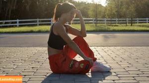 Taylor Alesia photo #0078