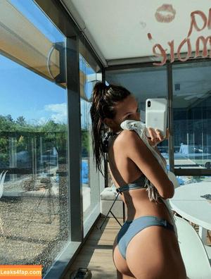 Taylor Alesia photo #0105