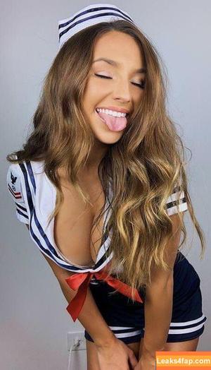 Taylor Alesia photo #0180