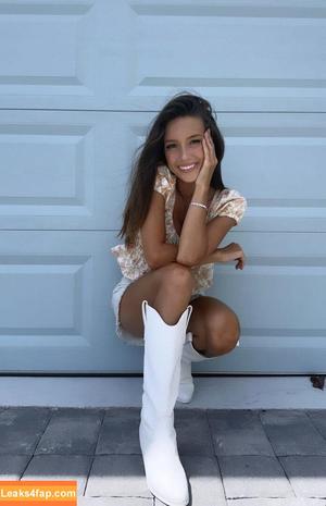 Taylor Alesia photo #0222