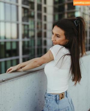 Taylor Alesia photo #0294