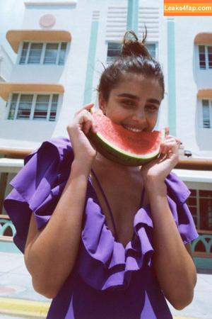 Taylor Hill photo #0077