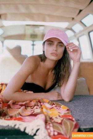 Taylor Hill photo #0091