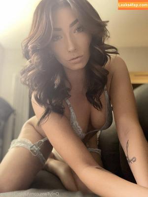 Taylor Kristine photo #0178