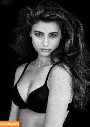 Taylor Marie Hill фото #0192