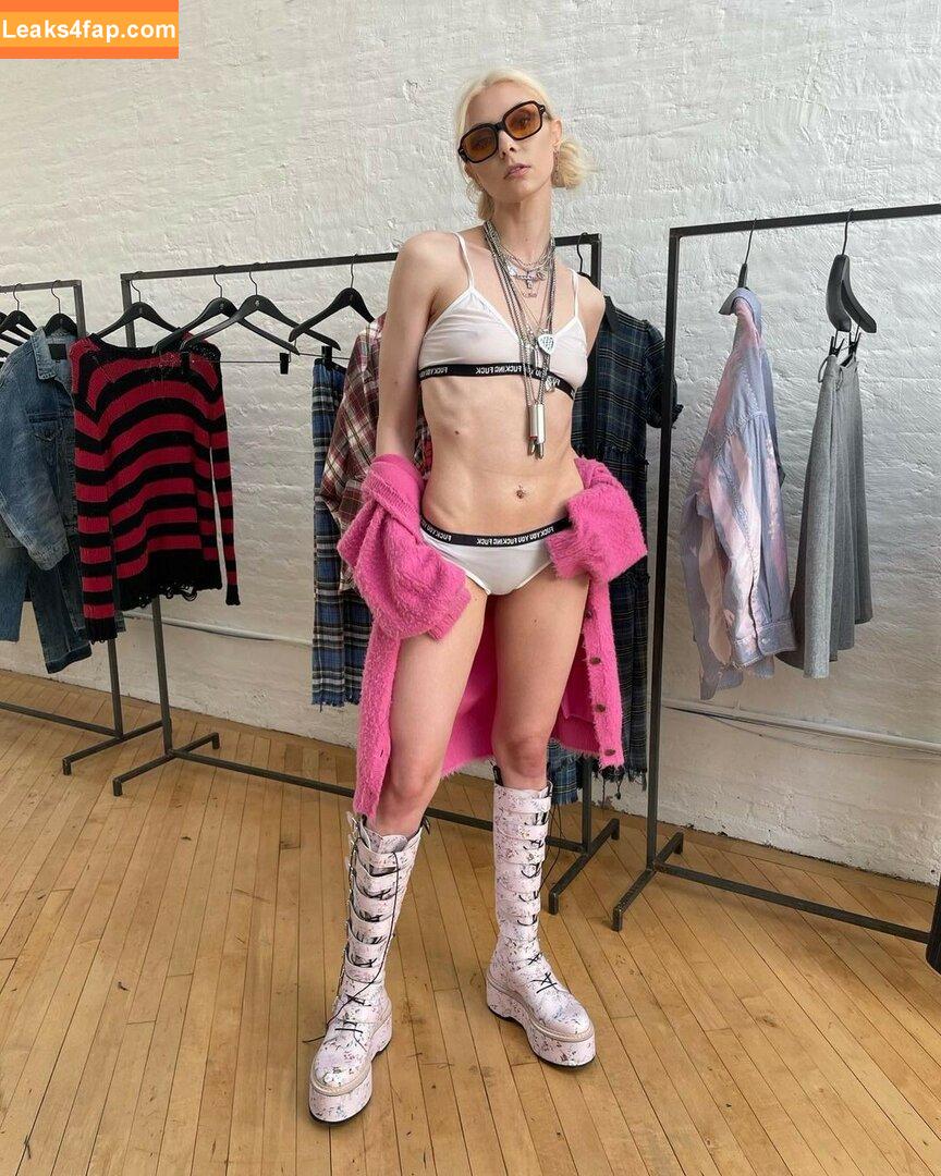 Taylor Momsen / aryelsoul / taylormomsen leaked photo photo #0008