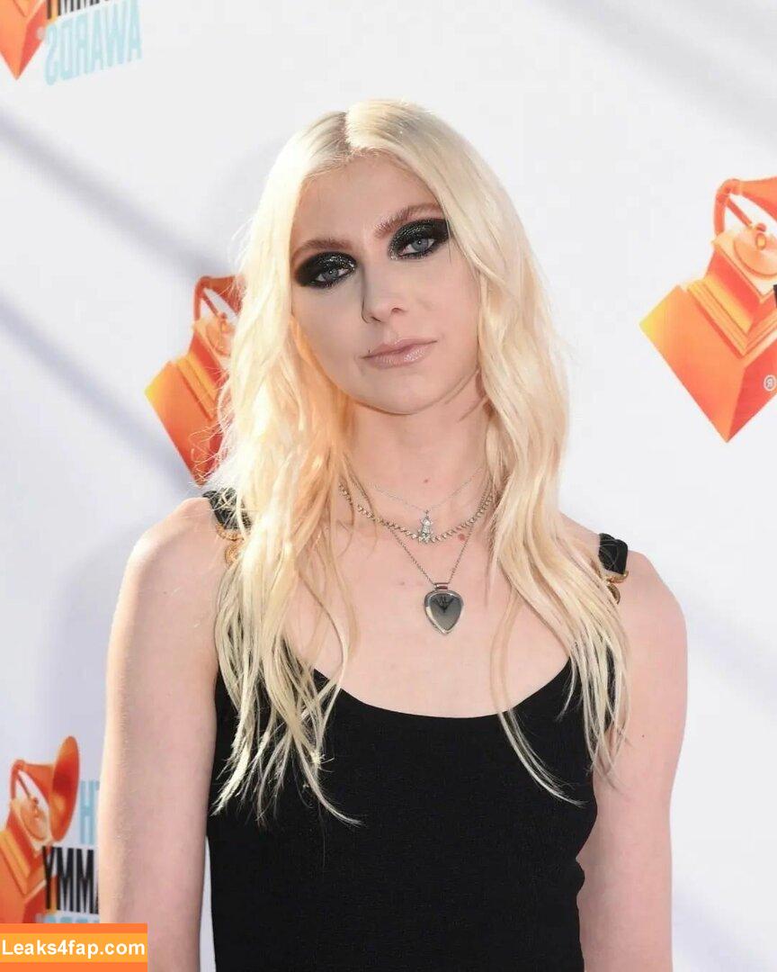 Taylor Momsen / aryelsoul / taylormomsen leaked photo photo #0110