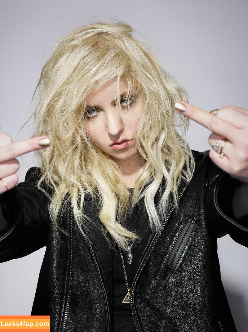 Taylor Momsen / aryelsoul / taylormomsen leaked photo photo #0124