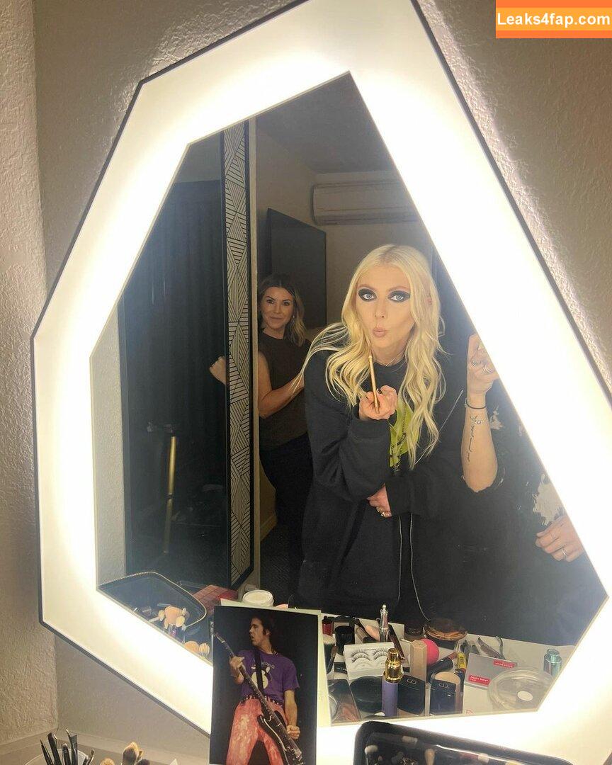 Taylor Momsen / aryelsoul / taylormomsen leaked photo photo #0137