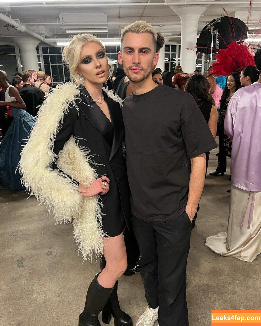 Taylor Momsen / aryelsoul / taylormomsen leaked photo photo #0193