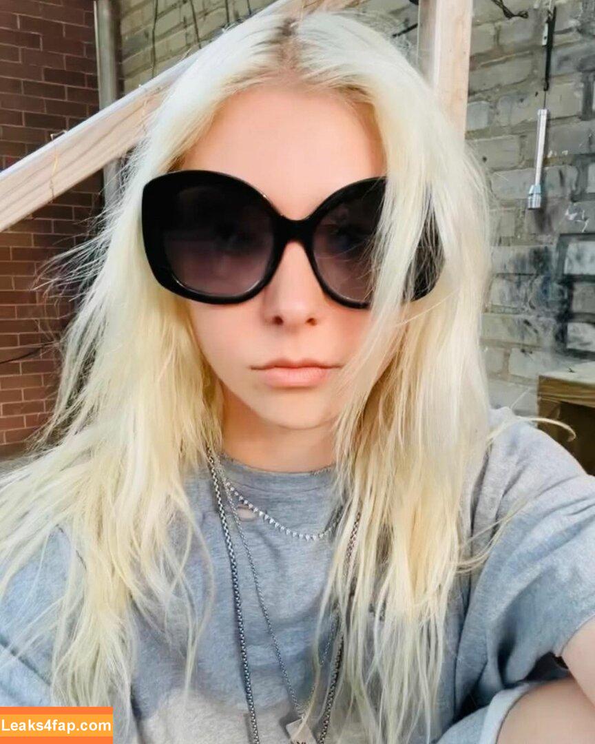 Taylor Momsen / aryelsoul / taylormomsen leaked photo photo #0283