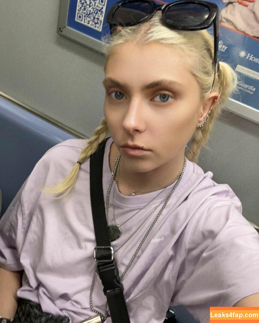 Taylor Momsen / aryelsoul / taylormomsen leaked photo photo #0284