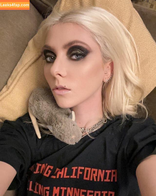 Taylor Momsen / aryelsoul / taylormomsen leaked photo photo #0355