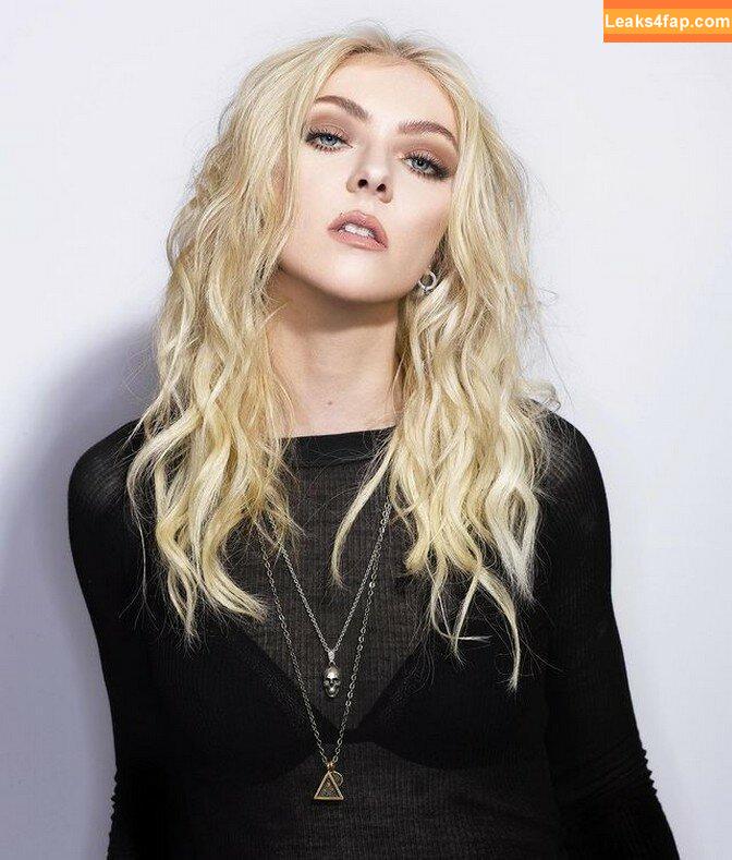 Taylor Momsen / aryelsoul / taylormomsen слитое фото фото #0396