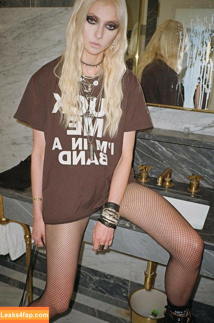 Taylor Momsen / aryelsoul / taylormomsen leaked photo photo #0443