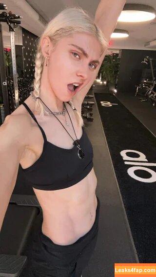 Taylor Momsen / aryelsoul / taylormomsen leaked photo photo #0525