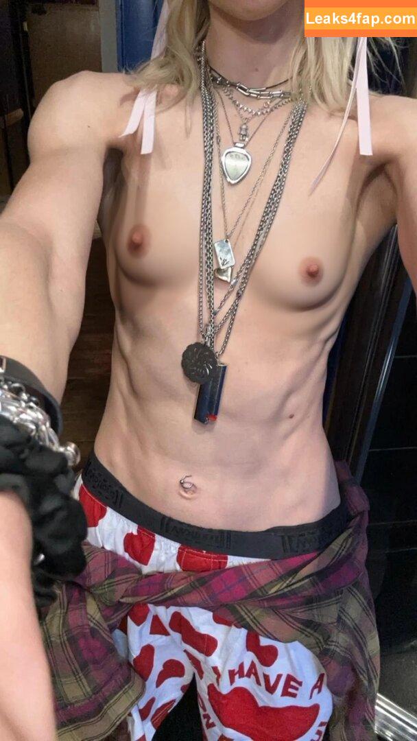 Taylor Momsen / aryelsoul / taylormomsen leaked photo photo #0584