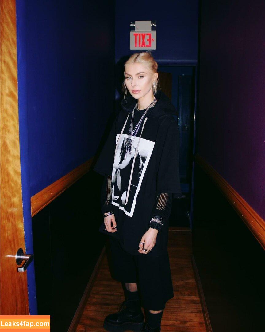 Taylor Momsen / aryelsoul / taylormomsen leaked photo photo #0589
