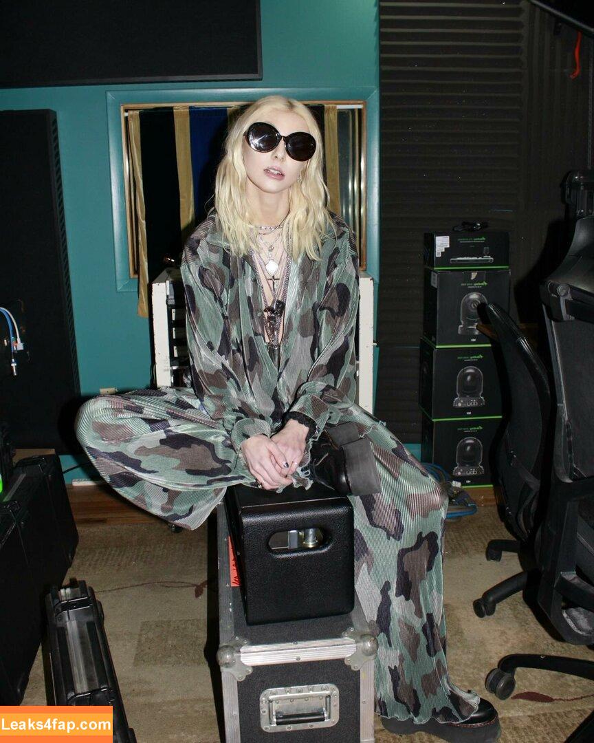 Taylor Momsen / aryelsoul / taylormomsen leaked photo photo #0619