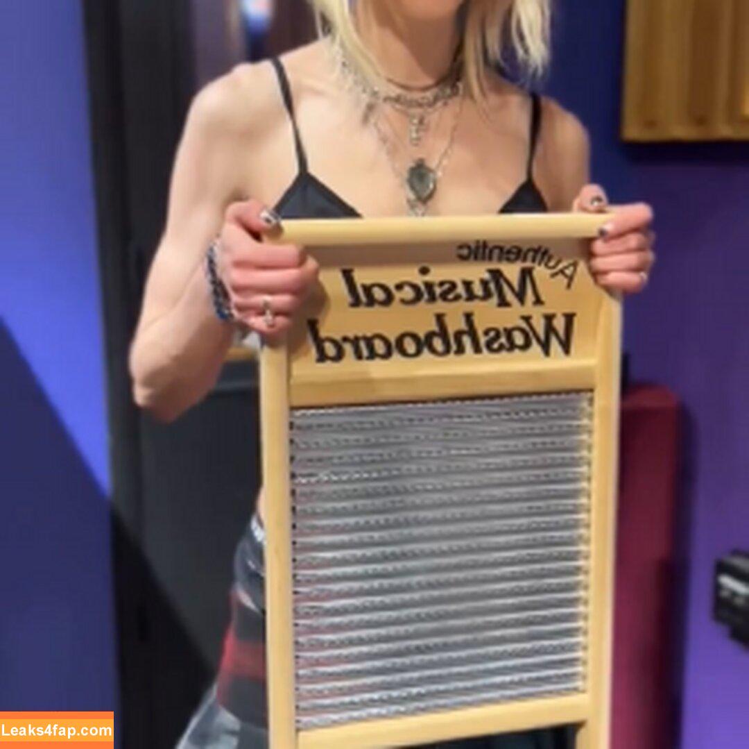 Taylor Momsen / aryelsoul / taylormomsen leaked photo photo #0622