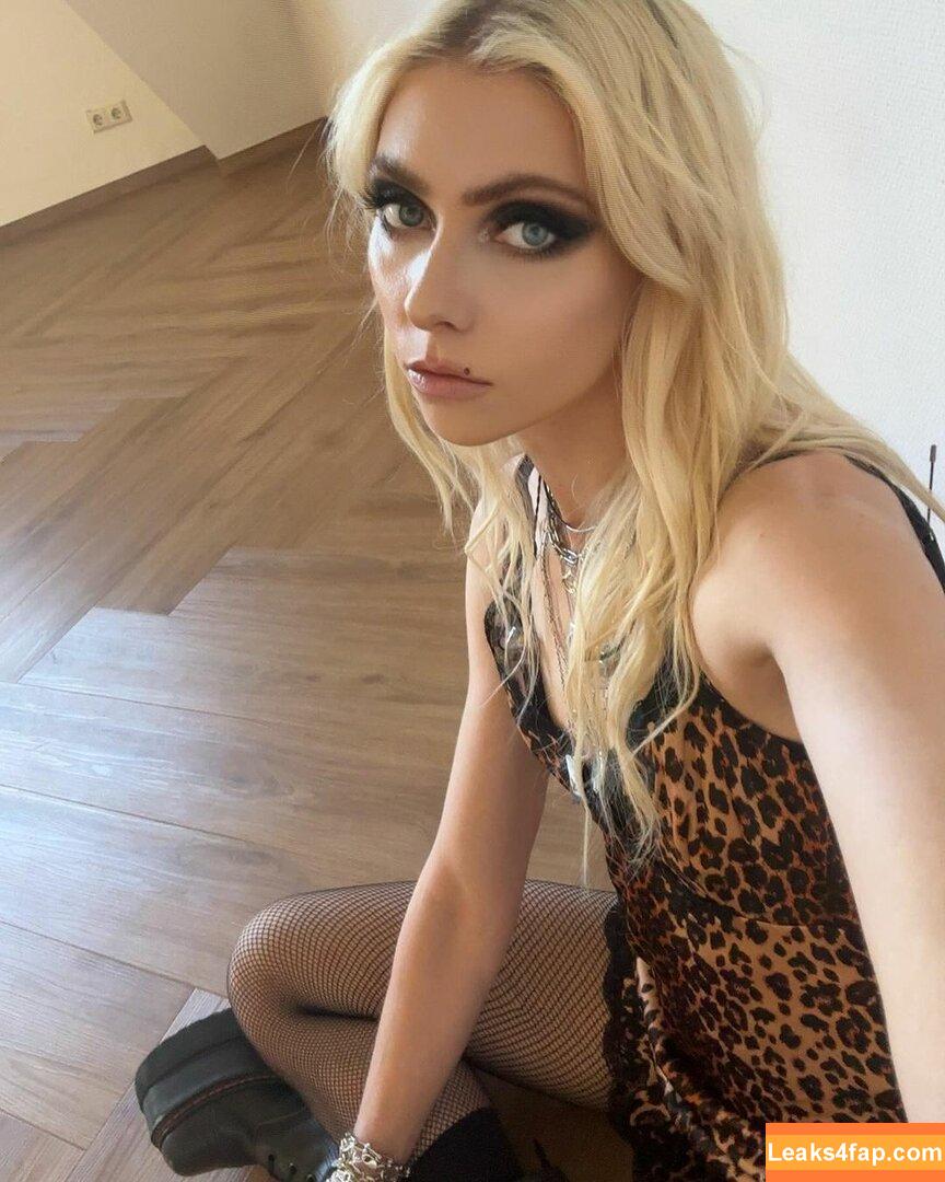 Taylor Momsen / aryelsoul / taylormomsen слитое фото фото #0687