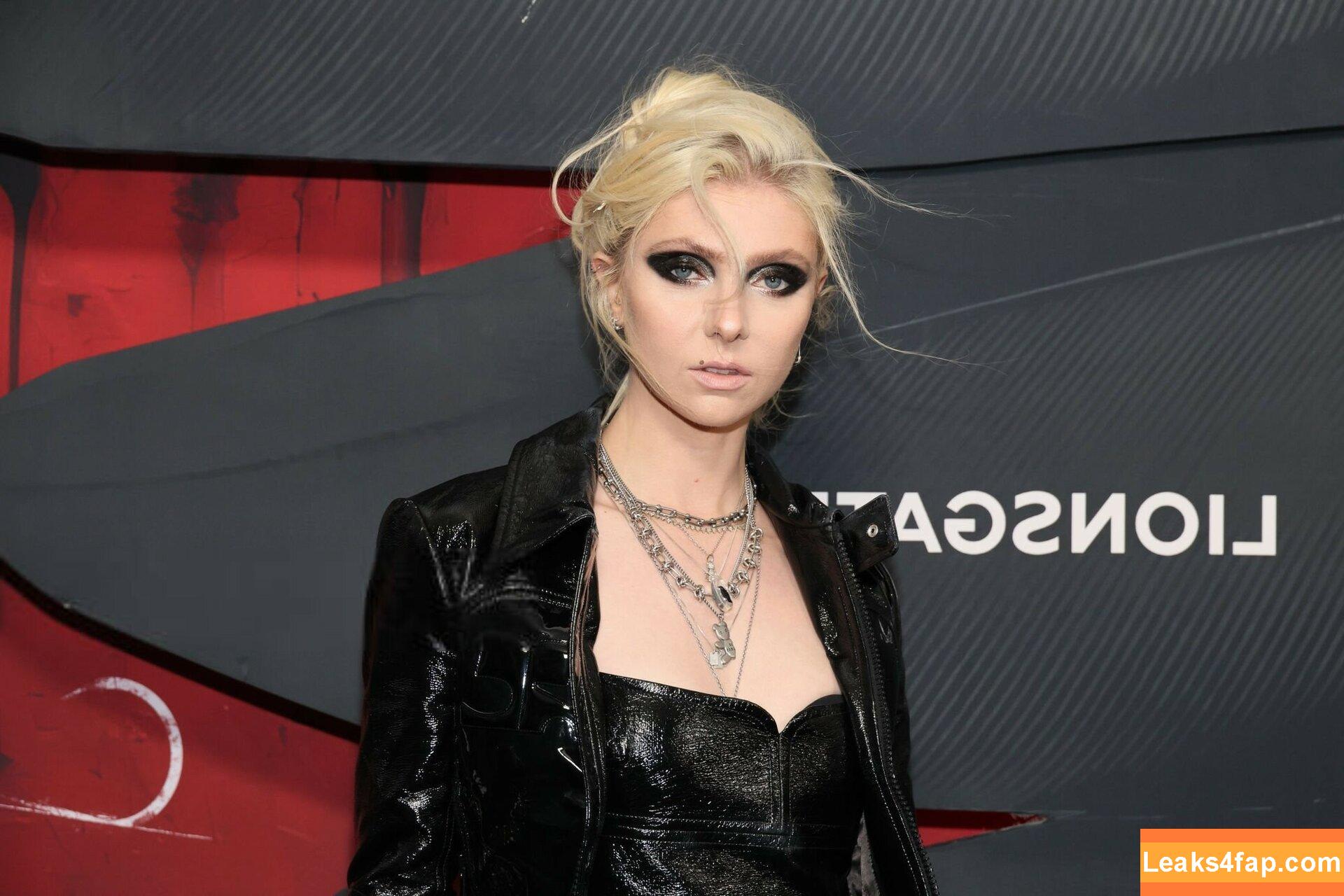 Taylor Momsen / aryelsoul / taylormomsen слитое фото фото #0804