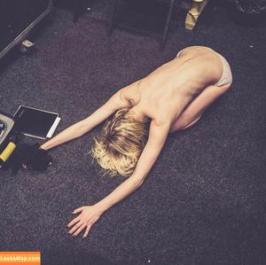 Taylor Momsen photo #0036